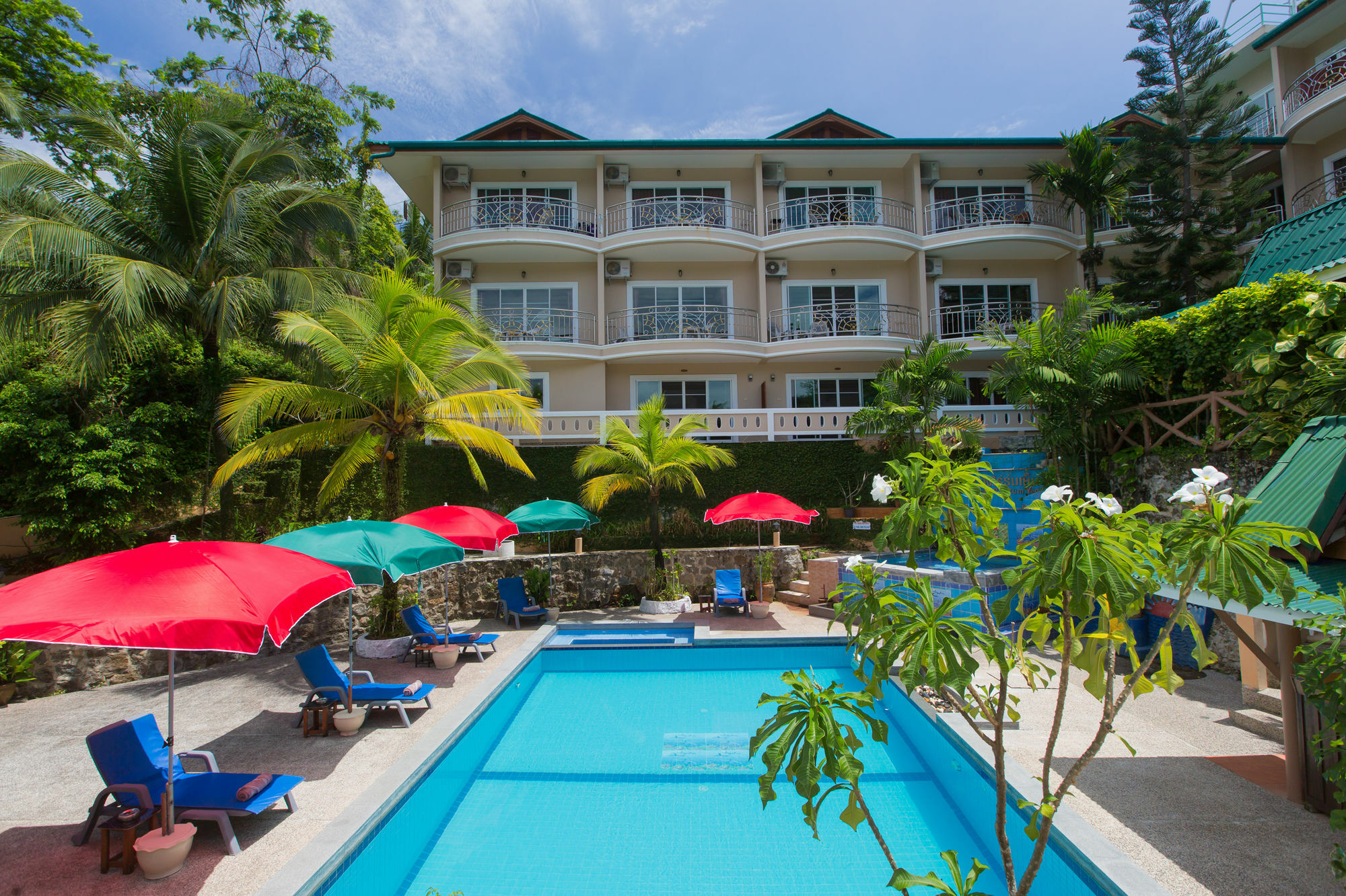 Patong Rai Rom Yen Resort Sha Exterior photo